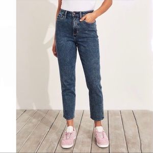 Hollister ultra-high rise mom jeans cropped ankle